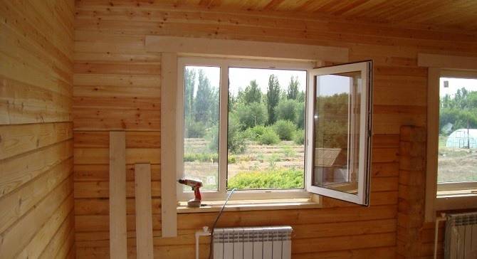 Установка пластикового окна в деревянном доме Установка пластикового окна в деревянном доме